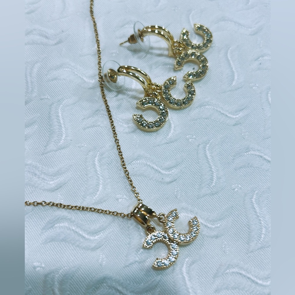 Stainless Jewelry Set with Crystals